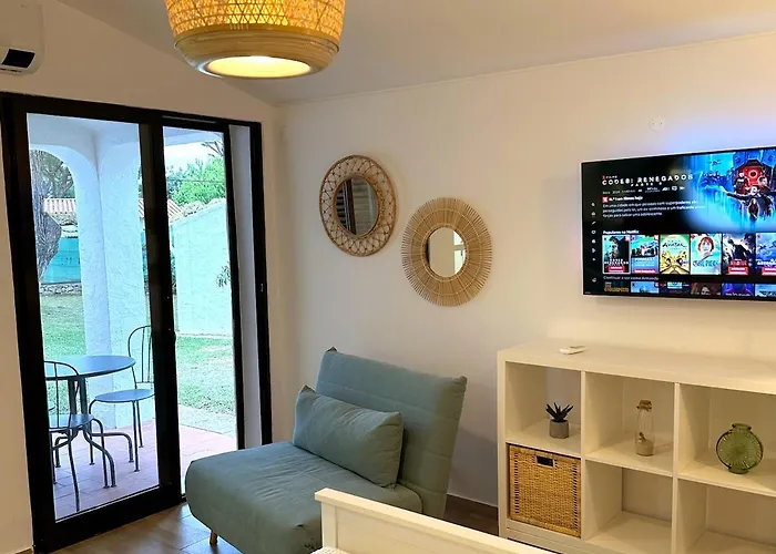 Refugio Junto A Falesia